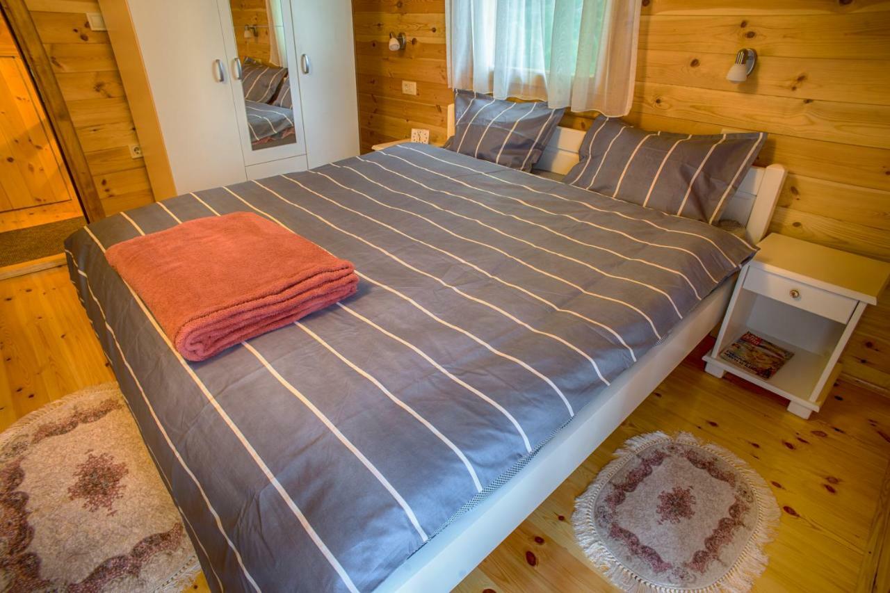 Guest House Mickovic Žabljak Exteriör bild
